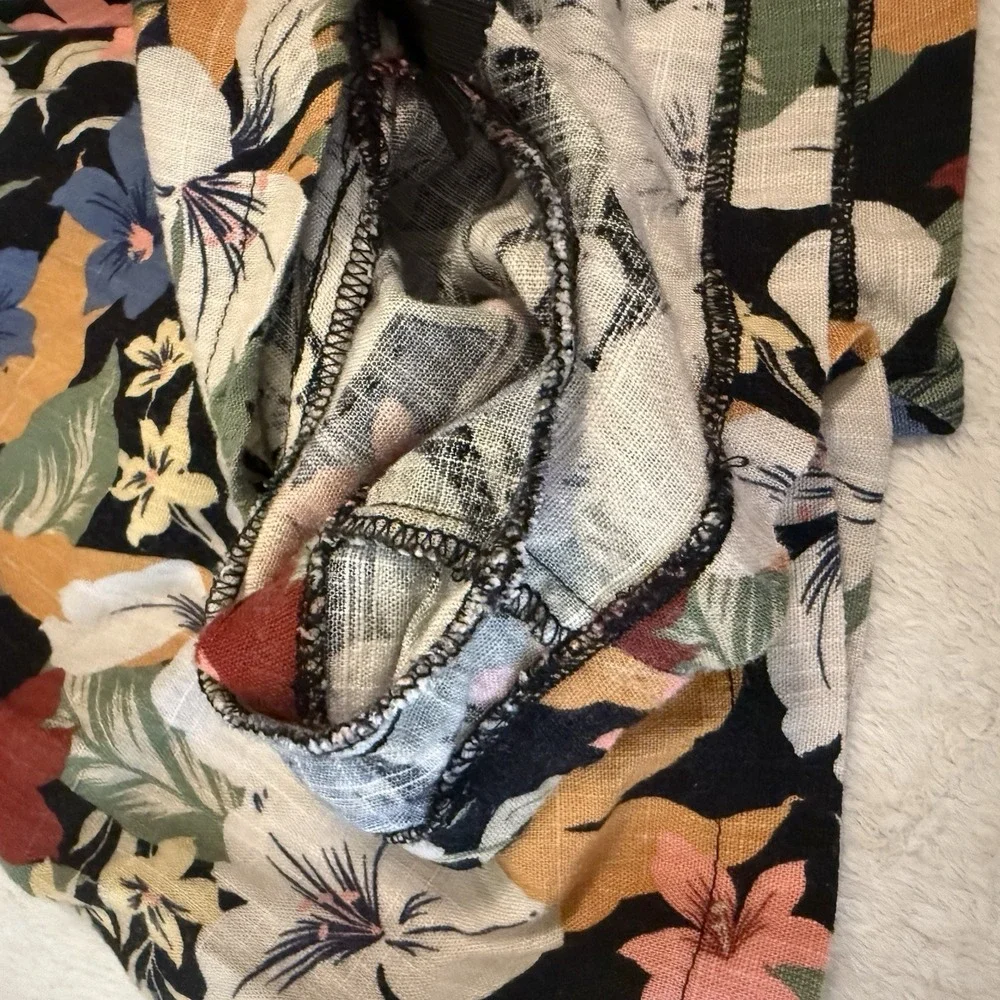 BNWT Pull and Bear Floral Belted Summer Skirt Size Womens Small